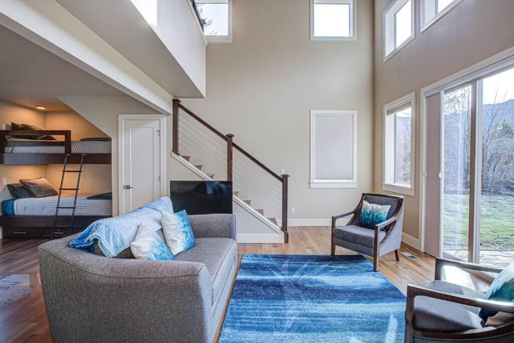 Newly Built Modern Chalet Duplex - 2 Mount Hood Village Exteriör bild