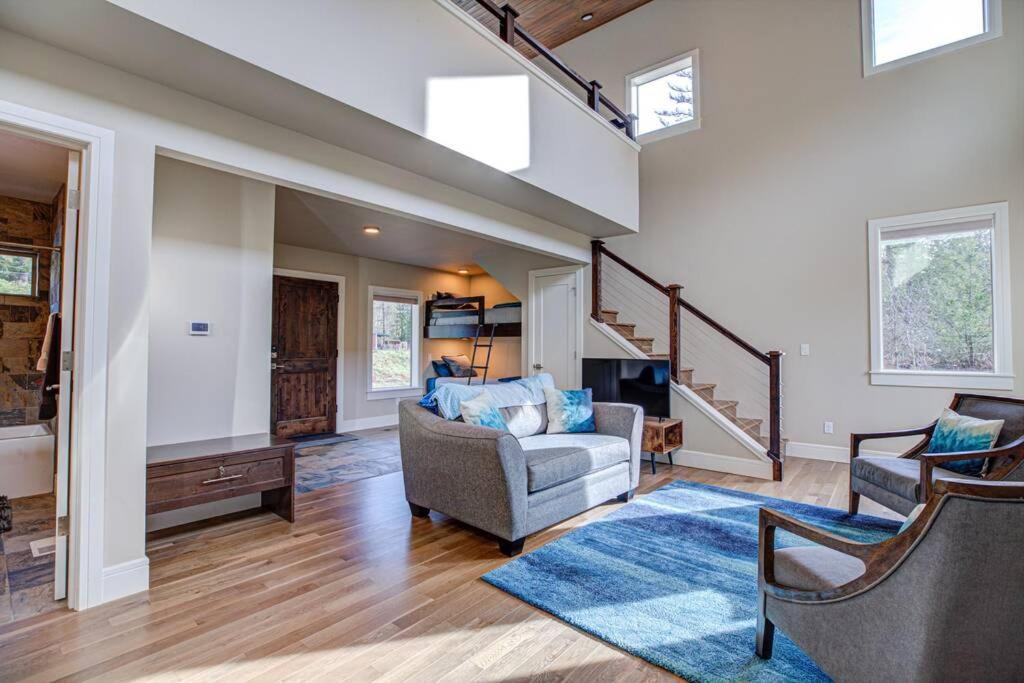 Newly Built Modern Chalet Duplex - 2 Mount Hood Village Exteriör bild