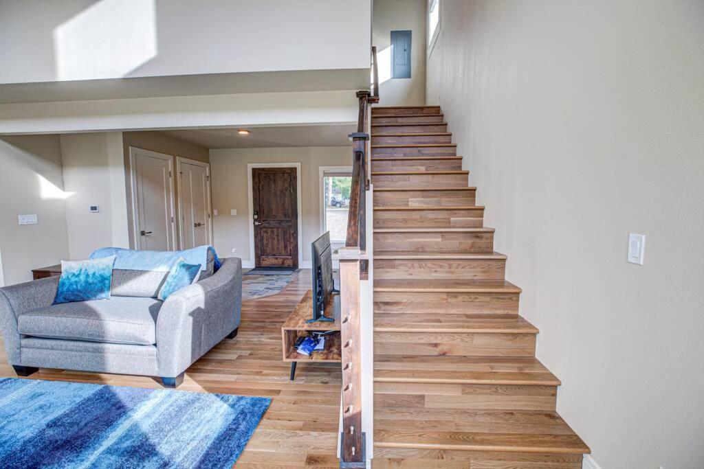 Newly Built Modern Chalet Duplex - 2 Mount Hood Village Exteriör bild