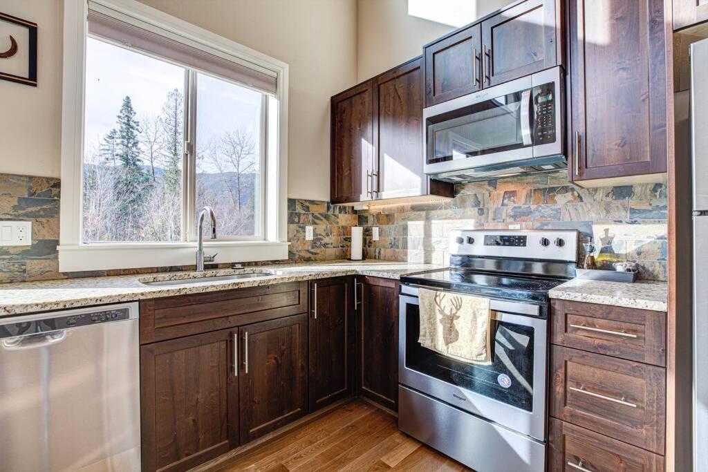 Newly Built Modern Chalet Duplex - 2 Mount Hood Village Exteriör bild
