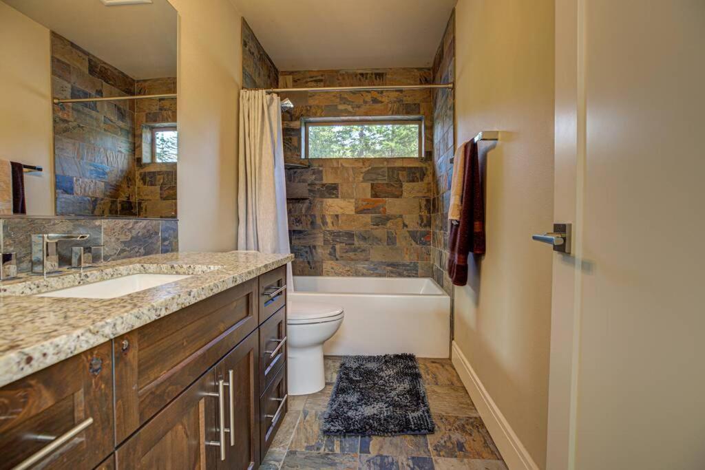 Newly Built Modern Chalet Duplex - 2 Mount Hood Village Exteriör bild